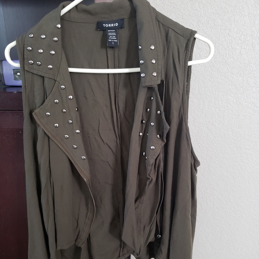 Women's Torrid top